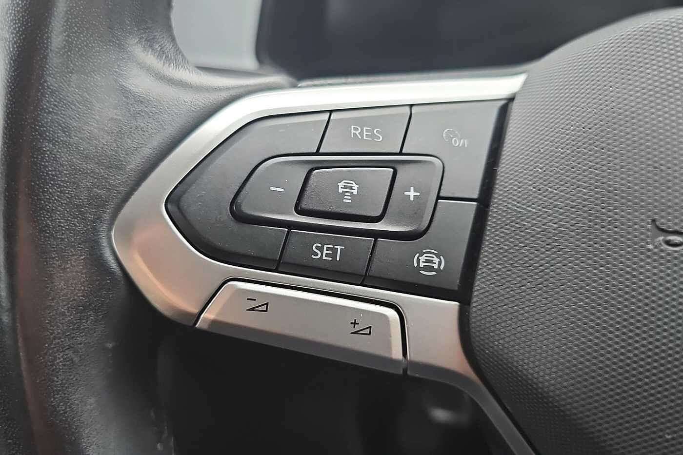 Used Volkswagen T-Roc 2023 for sale - 77231560: Photo 15