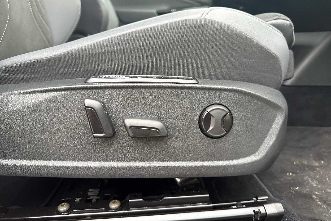 Used Volkswagen ID.4 2023 for sale - 76359759: Photo 14