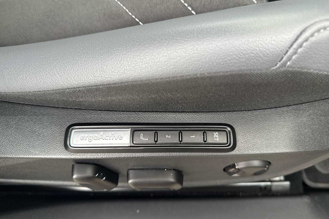 Used Volkswagen ID.4 2023 for sale - 76359759: Photo 15