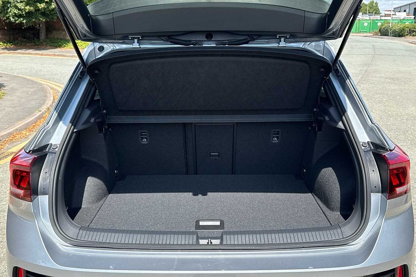 Used Volkswagen T-Roc 2025 for sale - 77177540: Photo 12