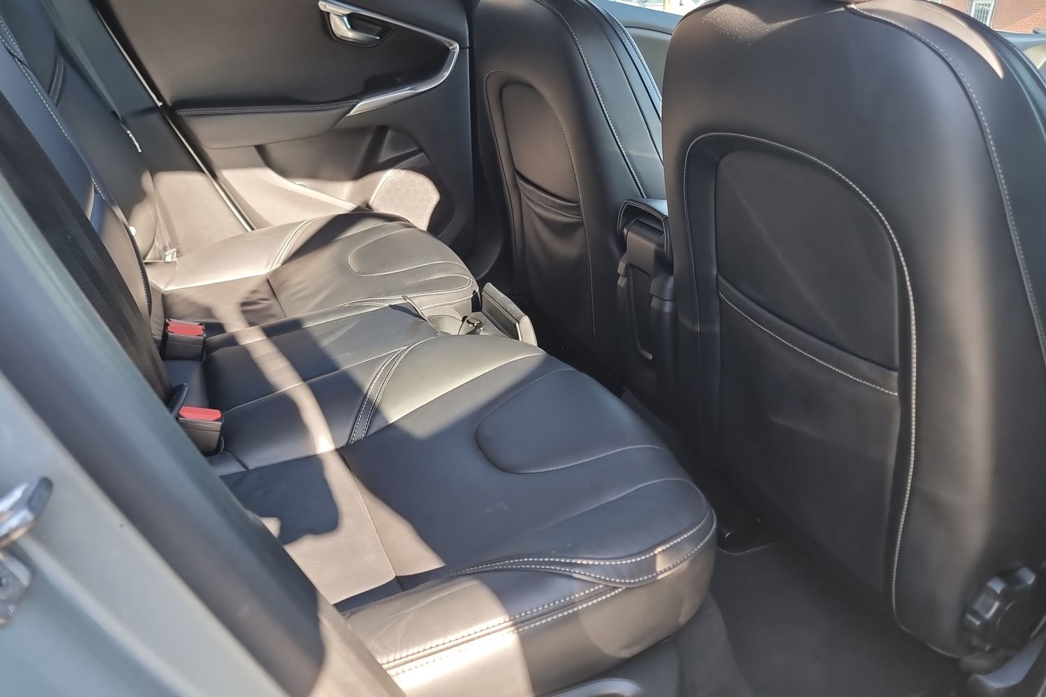 Used Volvo V40 2017 for sale - 77941572: Photo 13