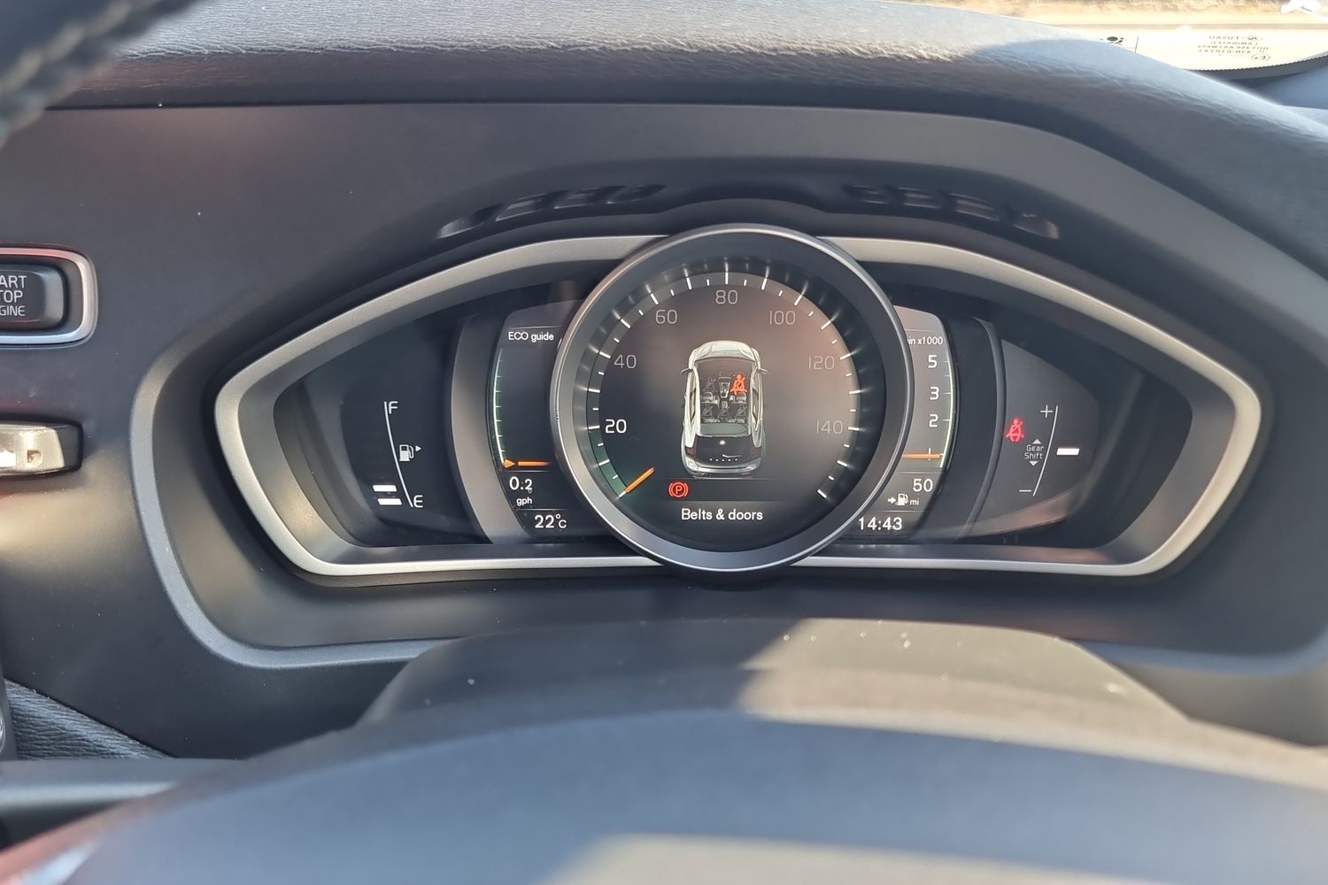 Used Volvo V40 2017 for sale - 77941572: Photo 17