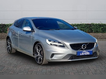 Used Volvo V40 2017 for sale - 77941572: Photo