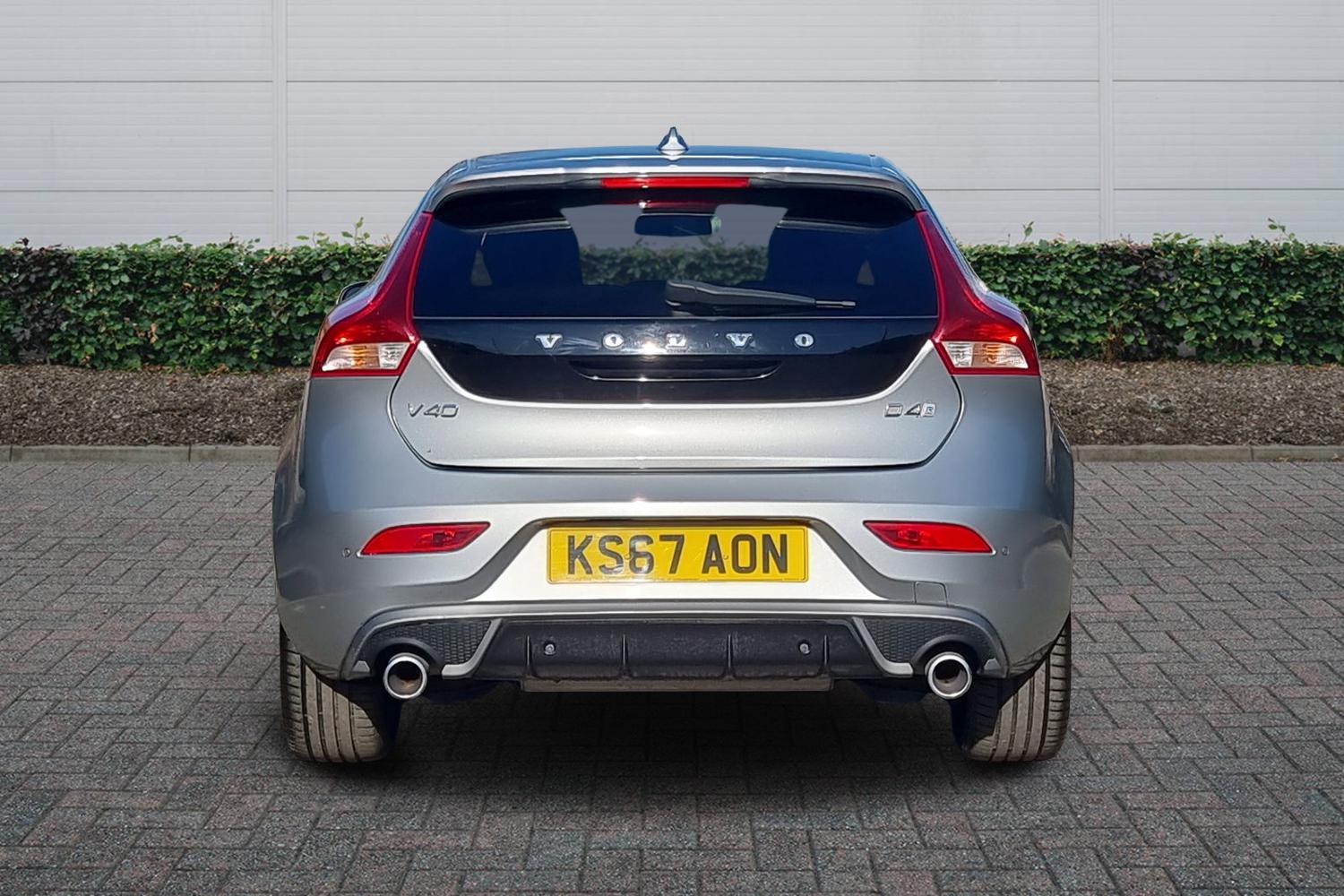 Used Volvo V40 2017 for sale - 77941572: Photo 4