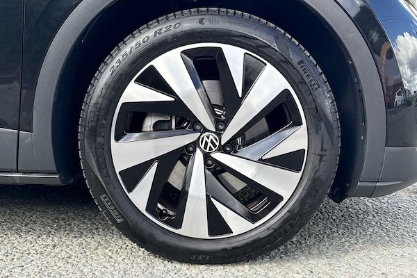 Used Volkswagen ID.4 2023 for sale - 76168436: Photo 5
