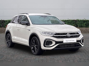 Used Volkswagen T-Roc 2023 for sale - 77413050: Photo