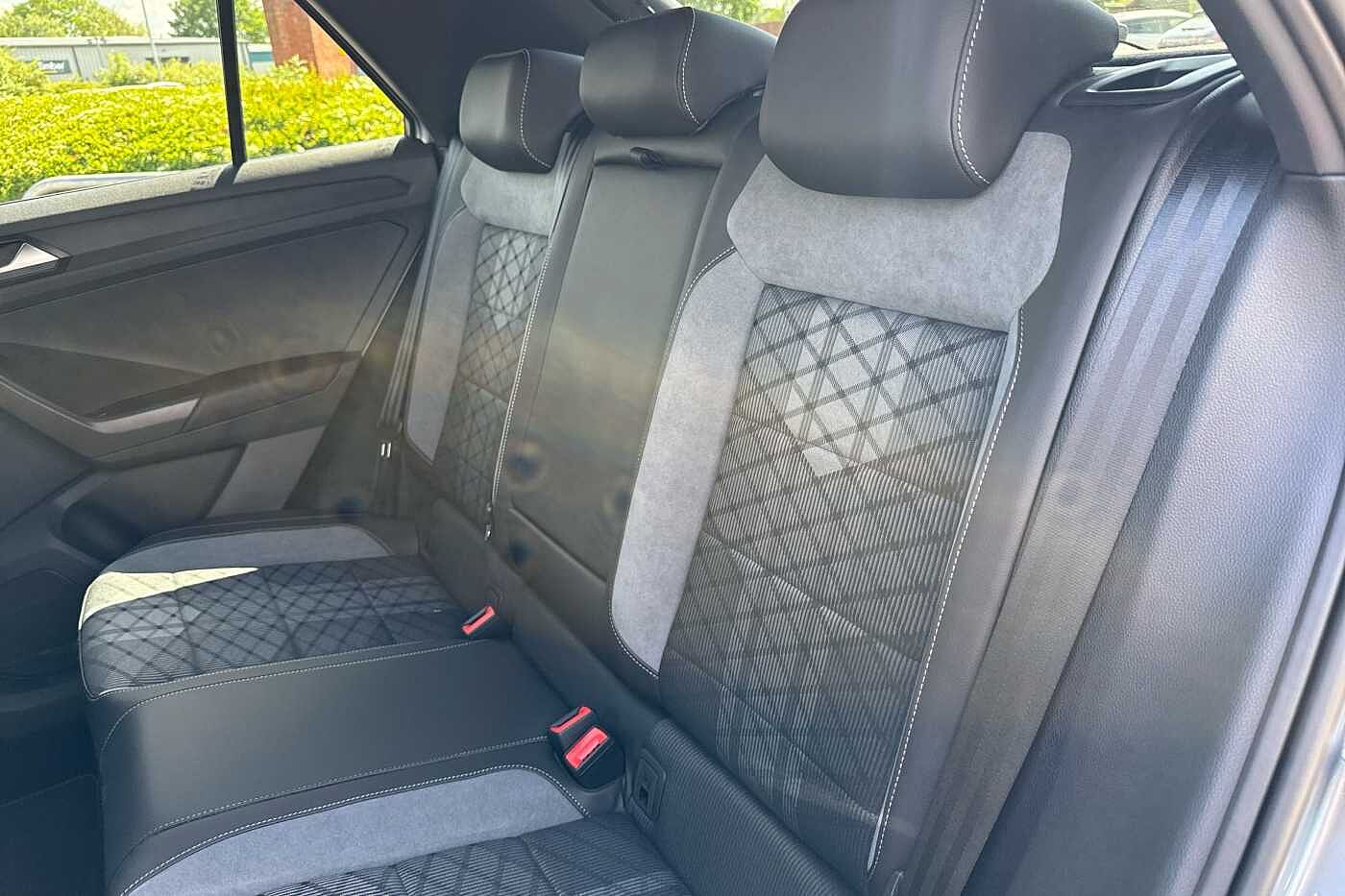 Used Volkswagen T-Roc 2025 for sale - 77177760: Photo 11