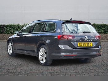 Used Volkswagen Passat 2019 for sale - 79363244: Photo