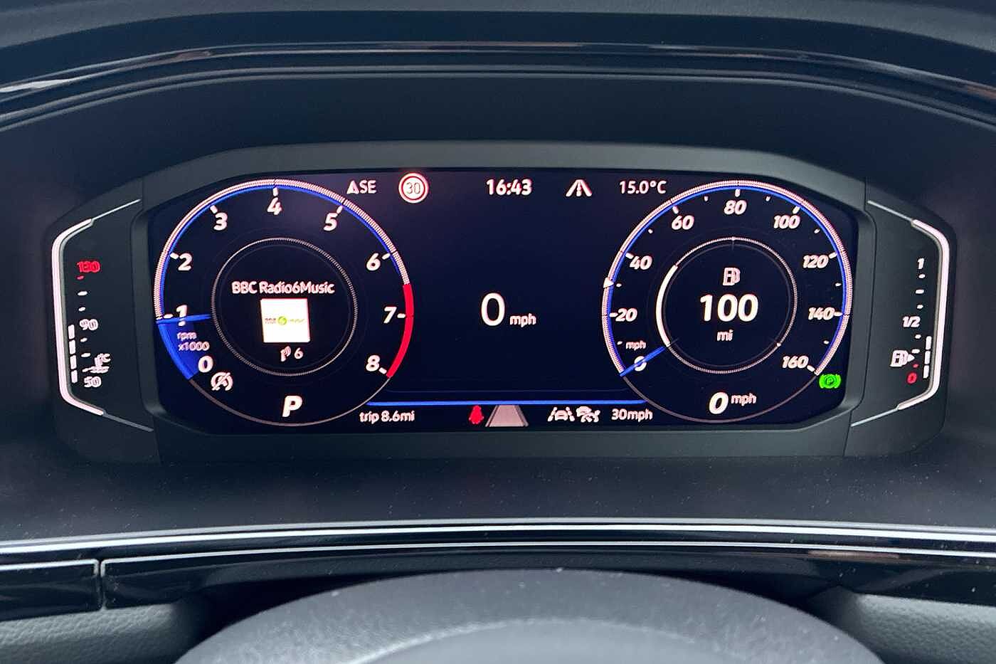 Used Volkswagen T-Roc 2025 for sale - 76139787: Photo 7