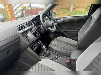 Used Volkswagen Tiguan 2021 for sale - 77177079: Photo