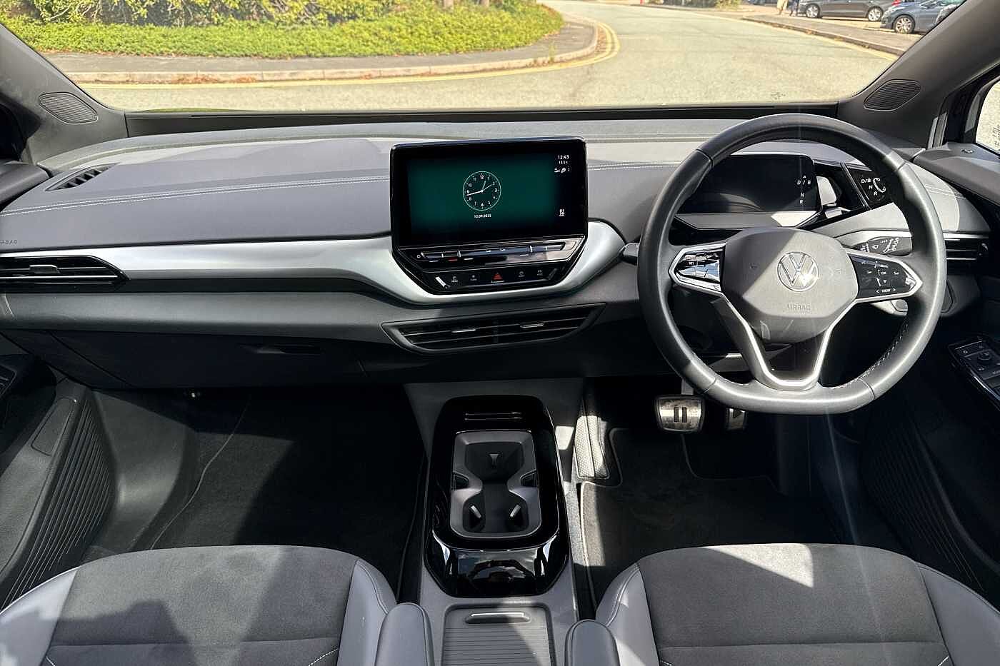 Used Volkswagen ID.4 2023 for sale - 77177155: Photo 8