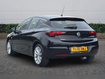 Used Vauxhall Astra 2018 for sale - 76888231: Photo