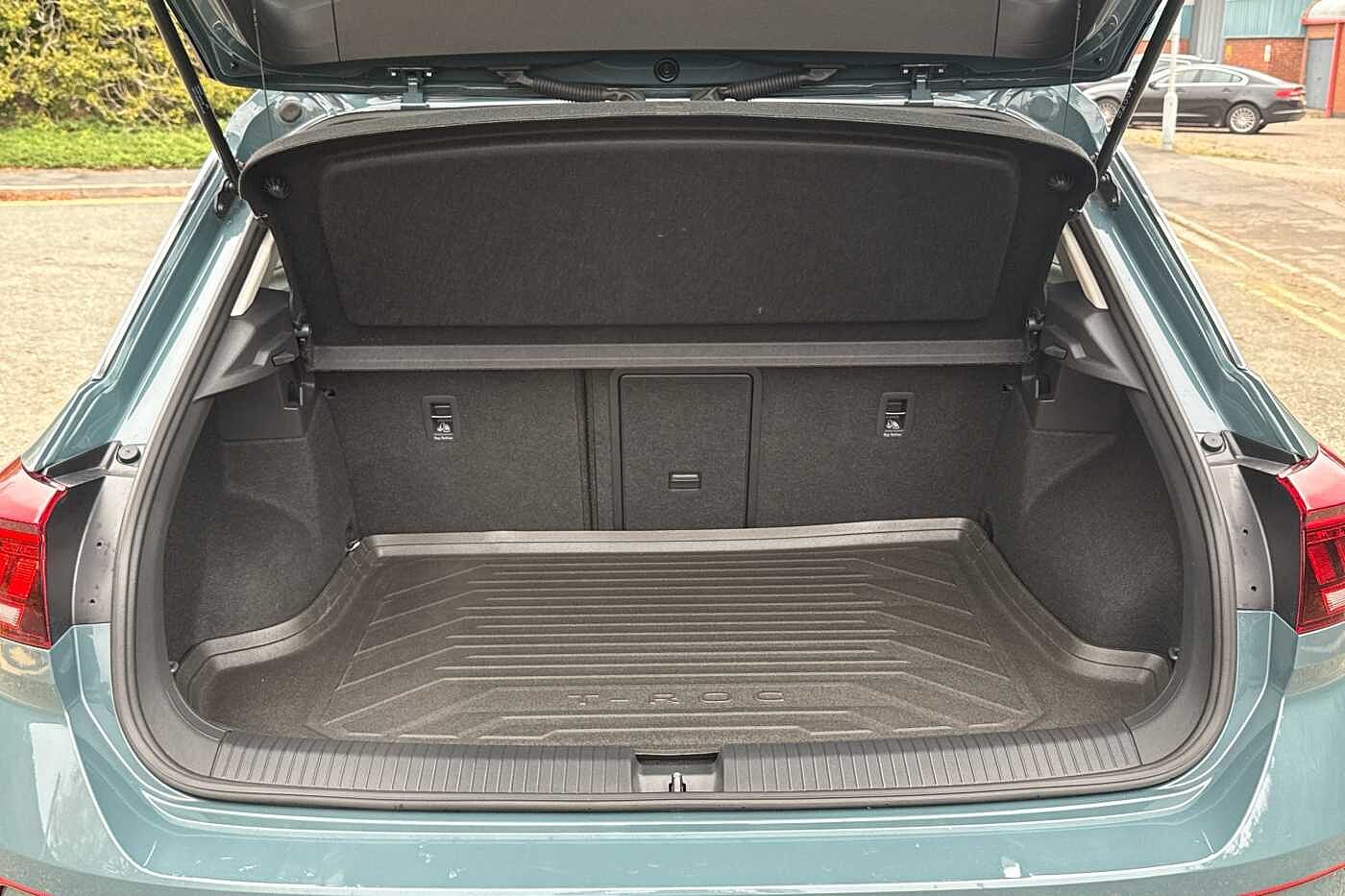 Used Volkswagen T-Roc 2024 for sale - 76458648: Photo 12