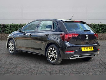 Used Volkswagen Polo 2024 for sale - 78088038: Photo