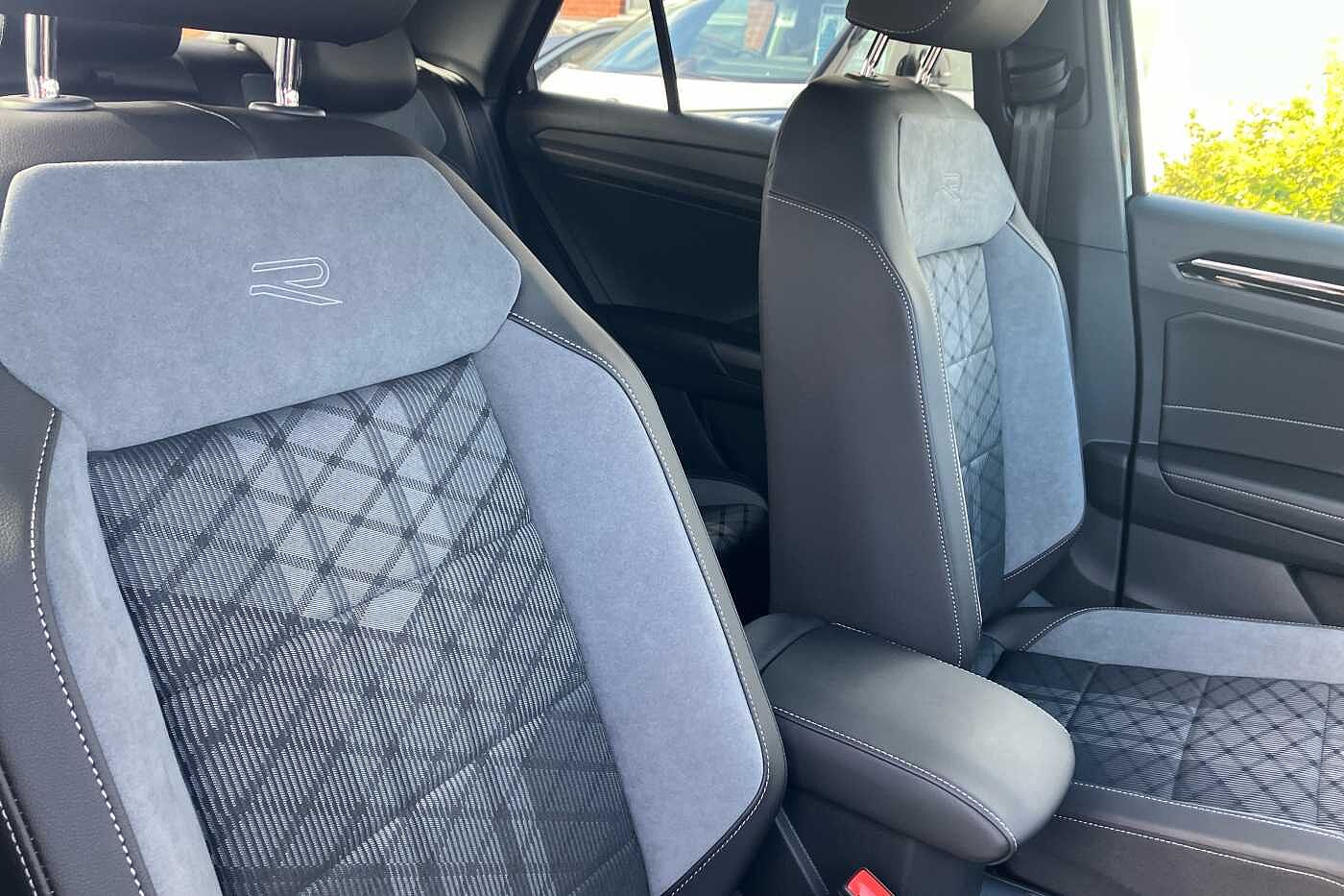 Used Volkswagen T-Roc 2025 for sale - 77177725: Photo 17