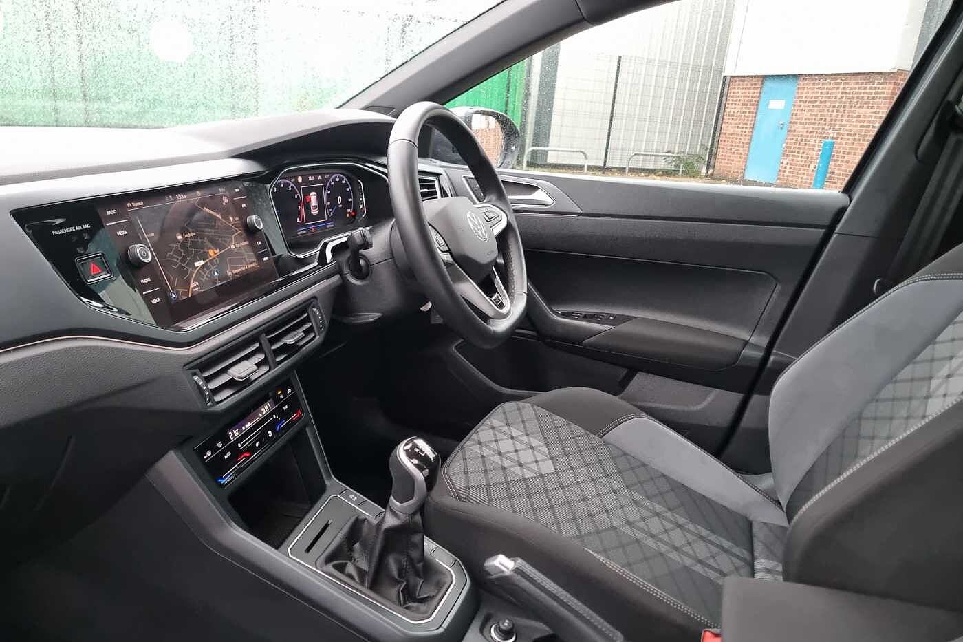 Used Volkswagen Taigo 2024 for sale - 76434249: Photo 2