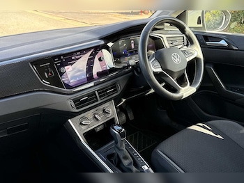 Used Volkswagen Taigo 2023 for sale - 76123952: Photo 2