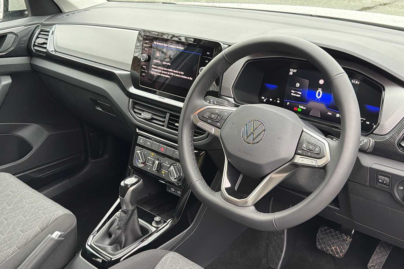Used Volkswagen T-Cross 2025 for sale - 77177481: Photo 6