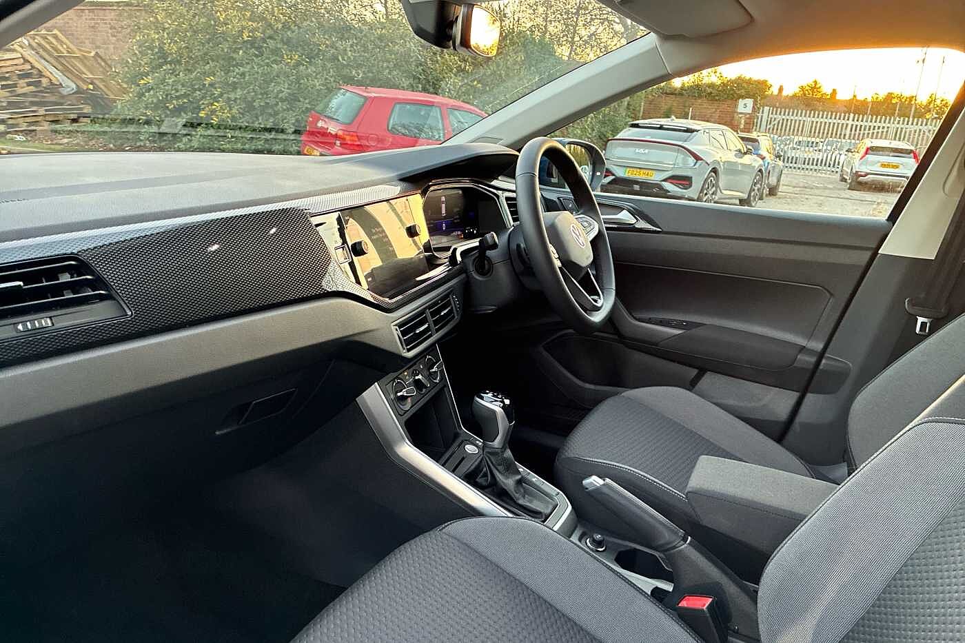 Used Volkswagen Taigo 2025 for sale - 76474506: Photo 2