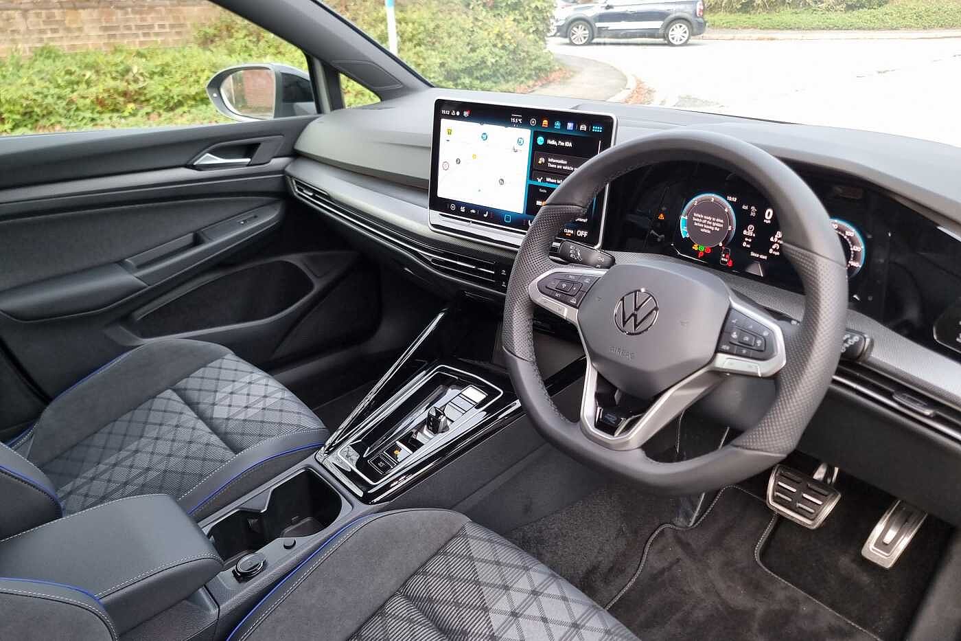 Used Volkswagen Golf 2025 for sale - 76474507: Photo 6