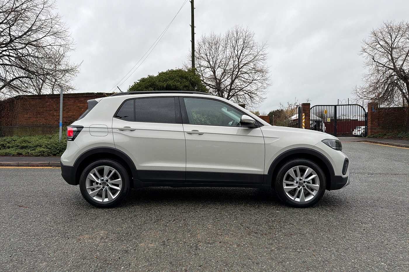 Used Volkswagen T-Cross 2025 for sale - 76514463: Photo 4