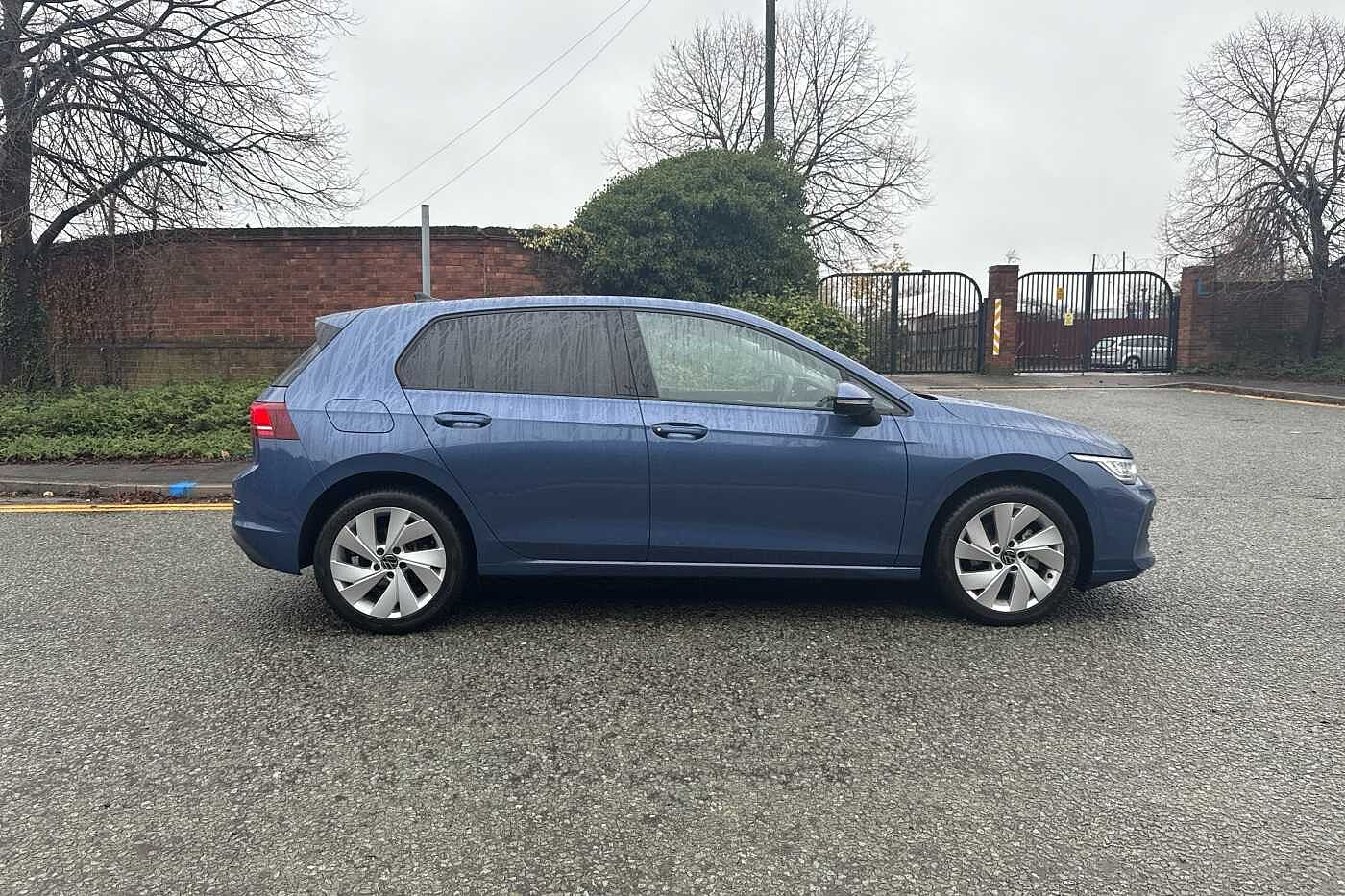 Used Volkswagen Golf 2024 for sale - 77176900: Photo 4