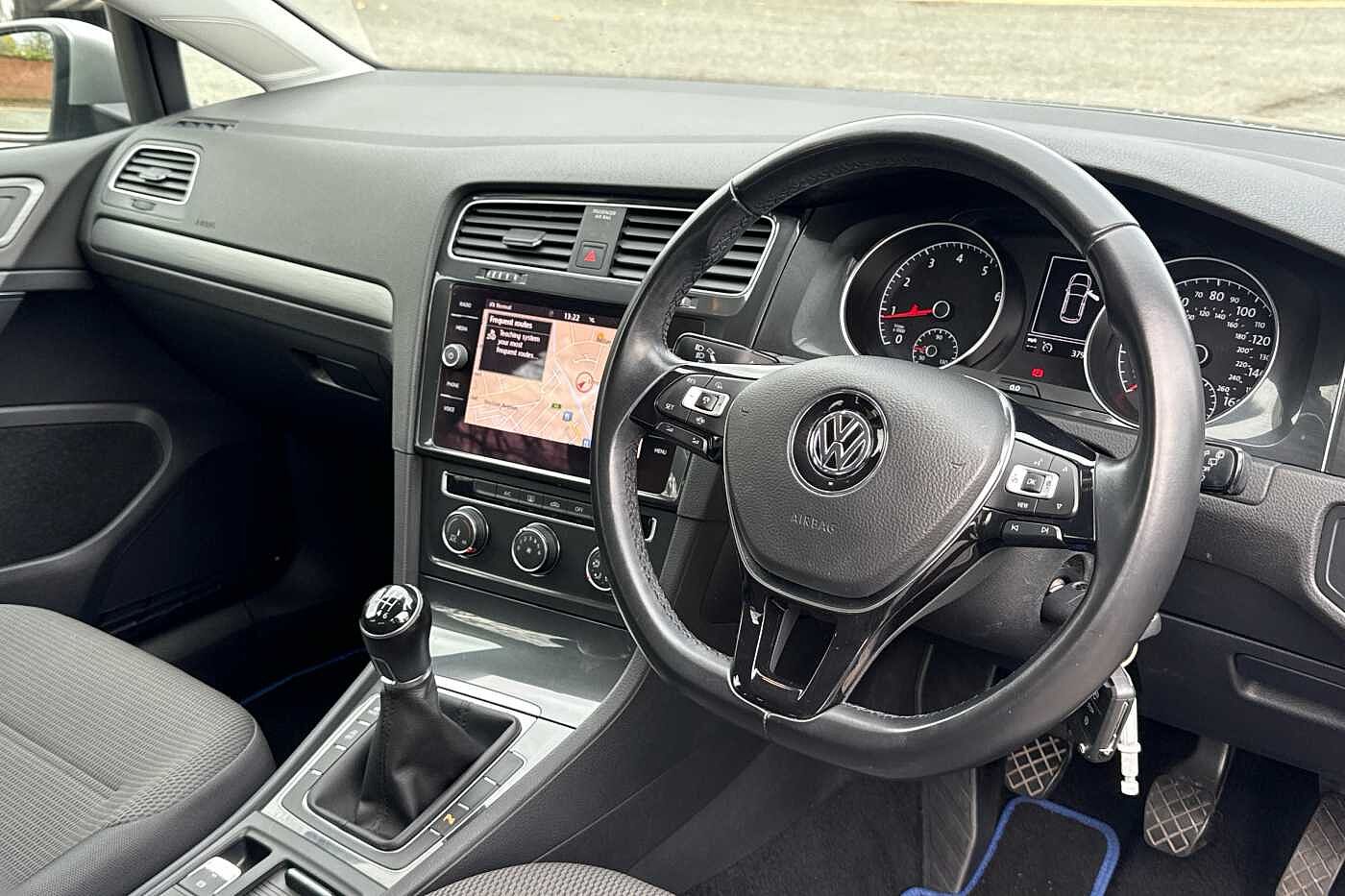 Used Volkswagen Golf 2018 for sale - 77176639: Photo 6