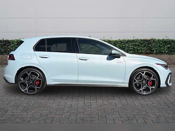 Used Volkswagen Golf 2026 for sale - 79427376: Photo