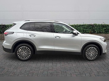 Used Volkswagen Tiguan 2024 for sale - 78136886: Photo