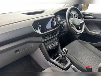 Used Volkswagen T-Cross 2021 for sale - 77978883: Photo