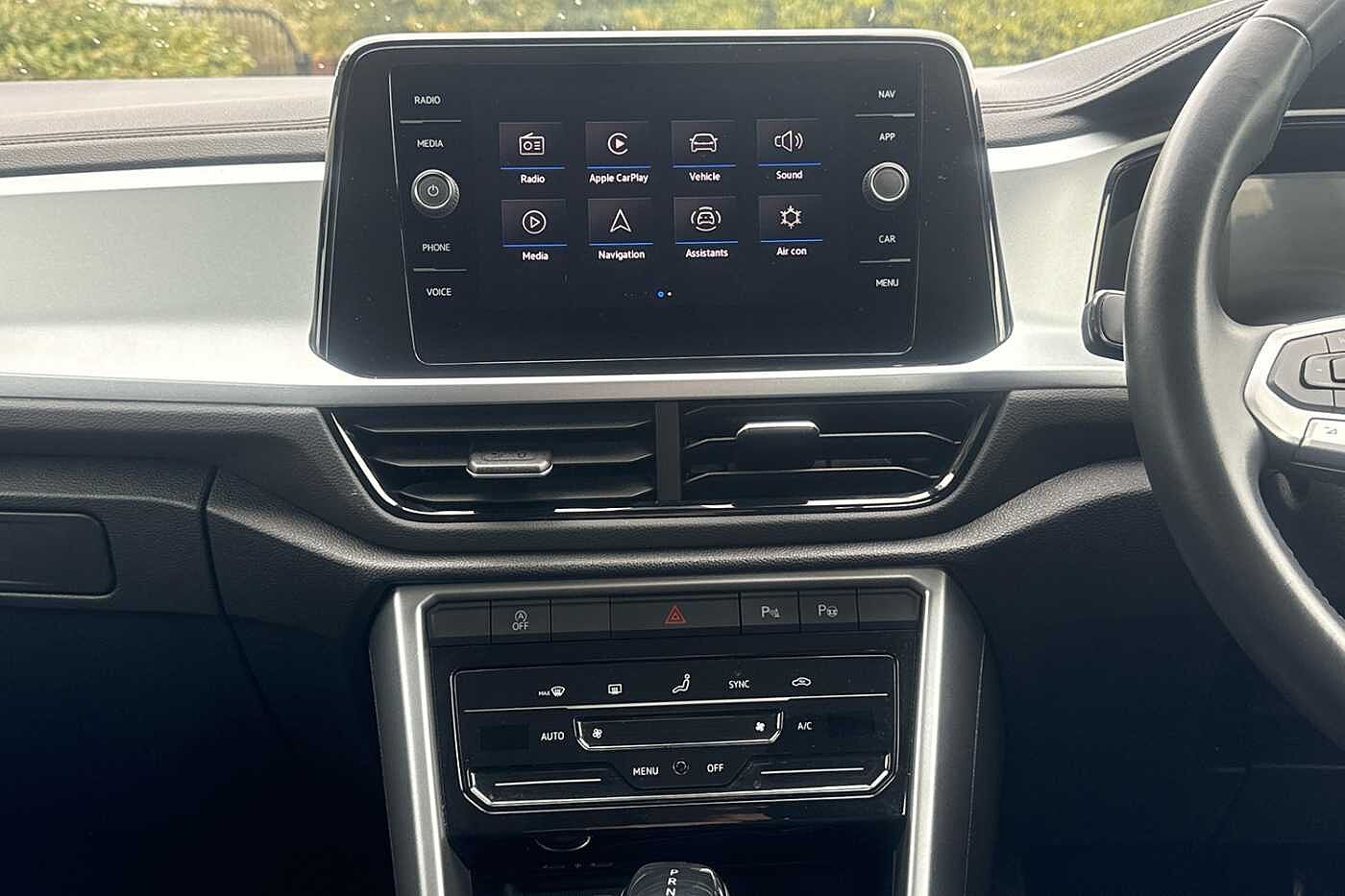 Used Volkswagen T-Roc 2023 for sale - 76111209: Photo 9
