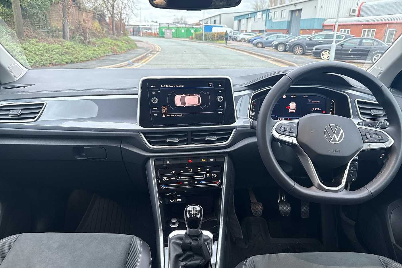 Used Volkswagen T-Roc 2024 for sale - 76800766: Photo 8