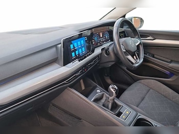 Used Volkswagen Golf 2023 for sale - 77177300: Photo