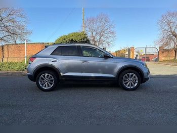 Used Volkswagen T-Roc 2025 for sale - 77307120: Photo