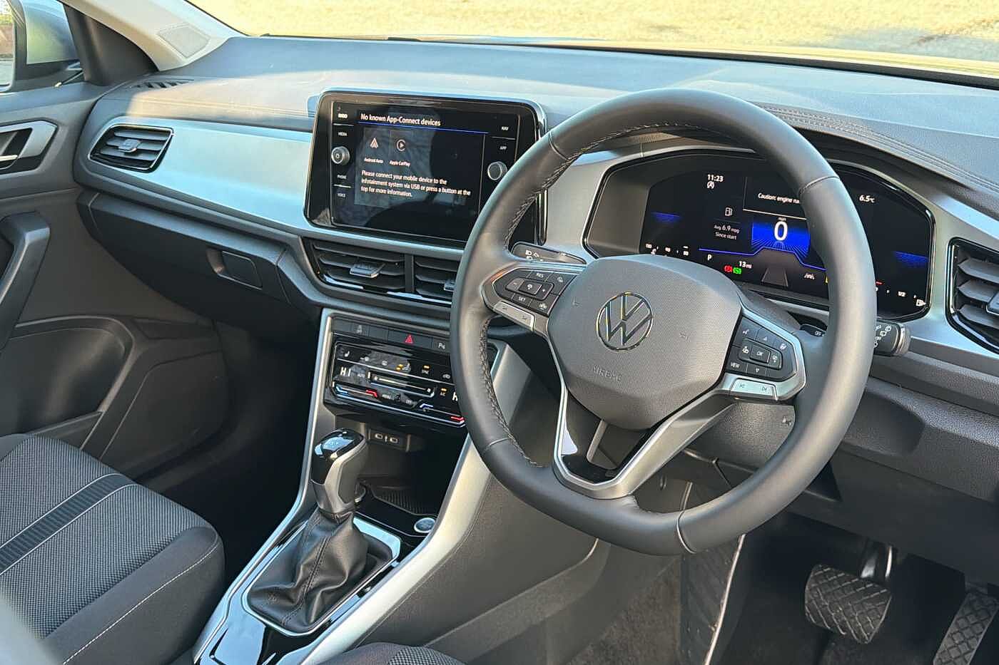 Used Volkswagen T-Roc 2025 for sale - 77307120: Photo 6