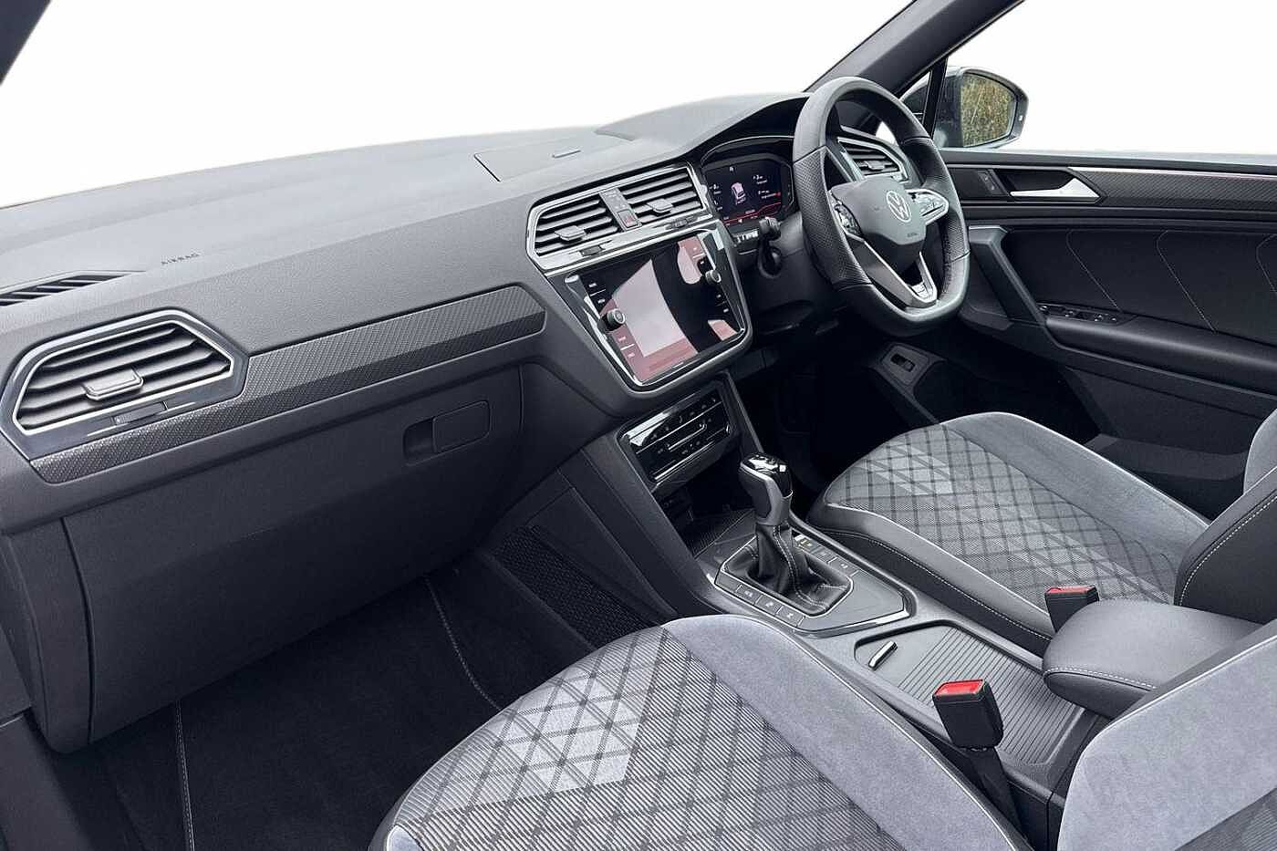 Used Volkswagen Tiguan 2024 for sale - 78088108: Photo 2