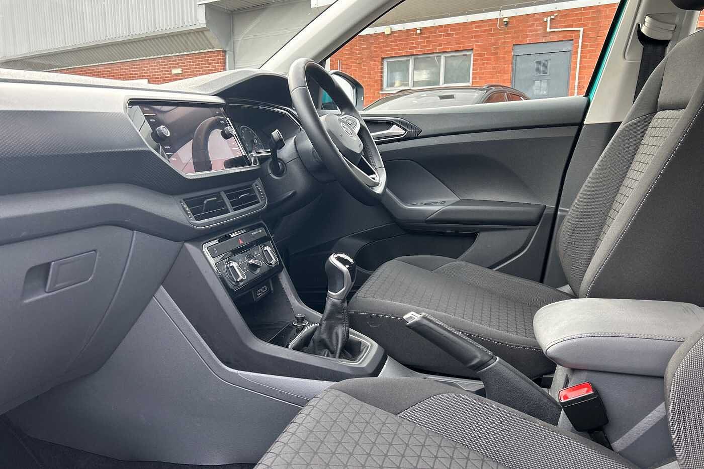 Used Volkswagen T-Cross 2020 for sale - 77725337: Photo 2