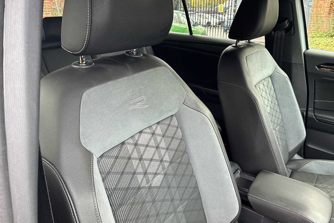 Used Volkswagen T-Roc 2022 for sale - 76168369: Photo 20