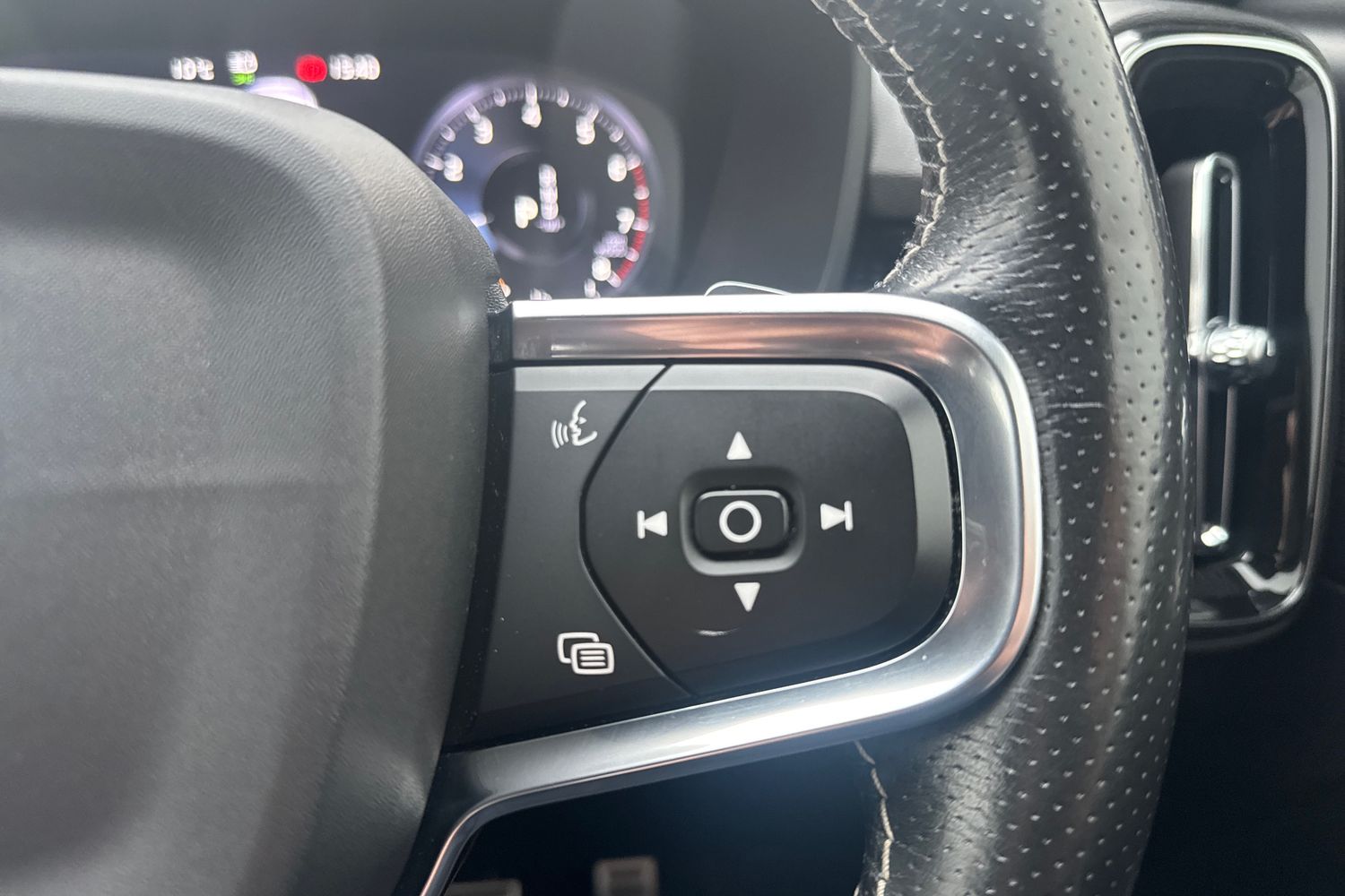 Used Volvo XC40 2020 for sale - 78021732: Photo 15