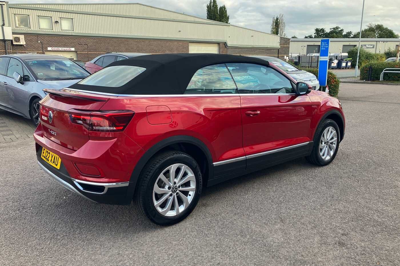 Used Volkswagen T-Roc 2022 for sale - 76123930: Photo 17
