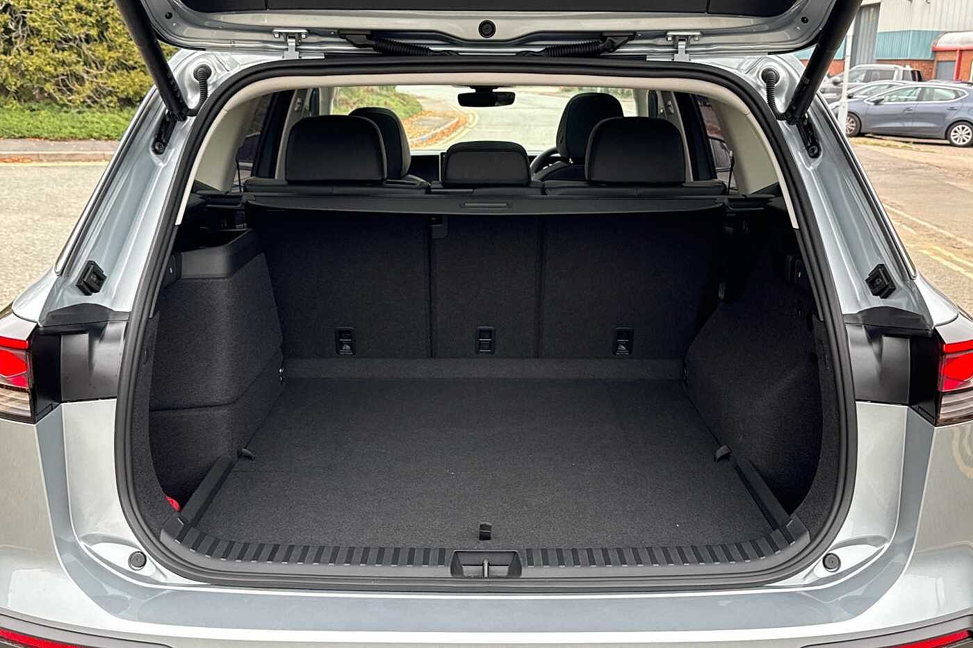 Used Volkswagen Touran 2025 for sale - 77575980: Photo 12