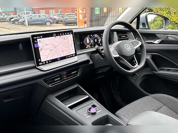 Used Volkswagen Touran 2025 for sale - 77575980: Photo