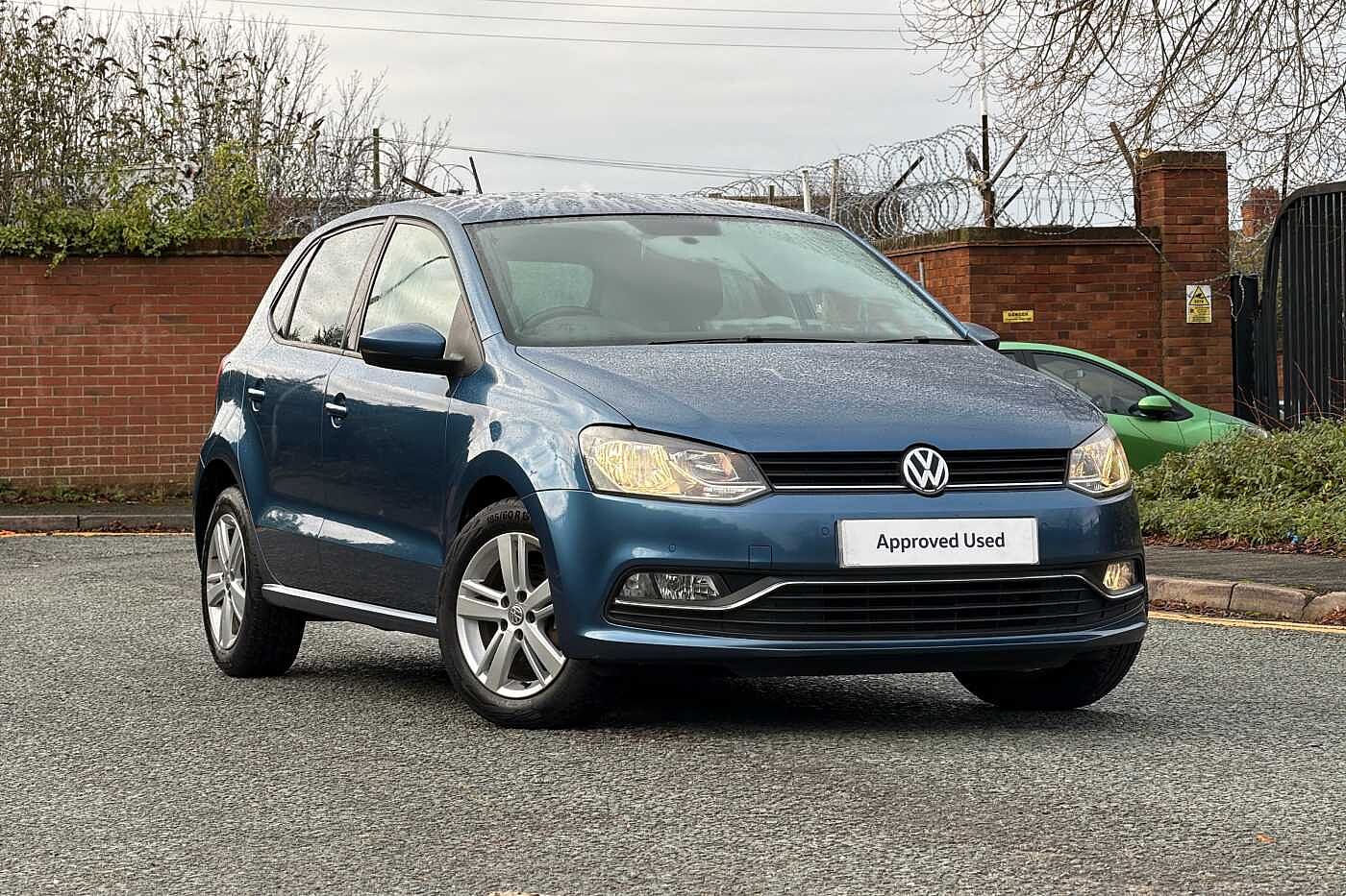 Used Volkswagen Polo 2016 for sale - 76670966: Photo 1