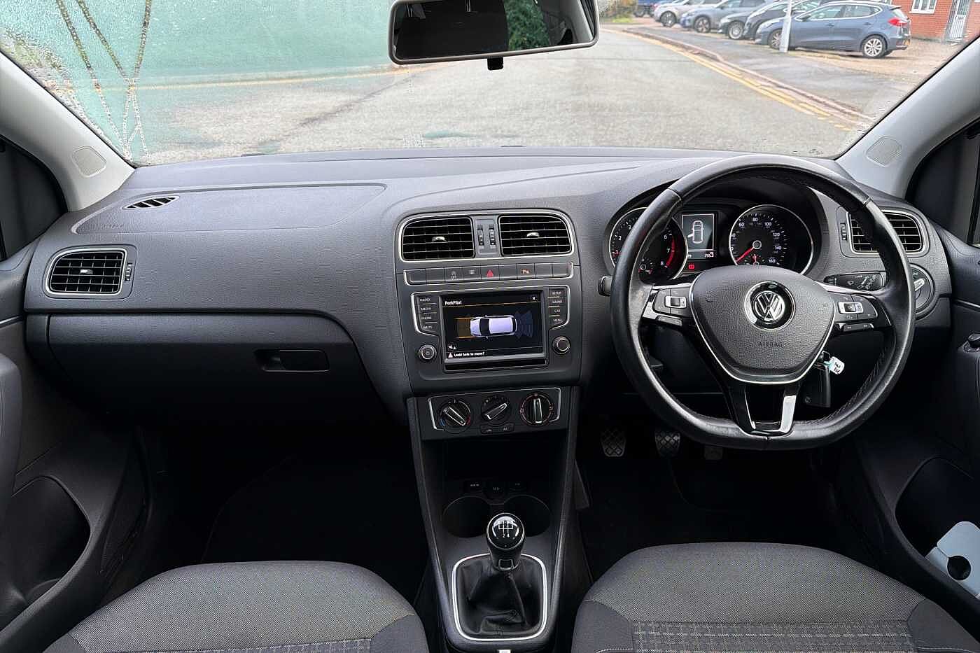 Used Volkswagen Polo 2016 for sale - 76670966: Photo 8