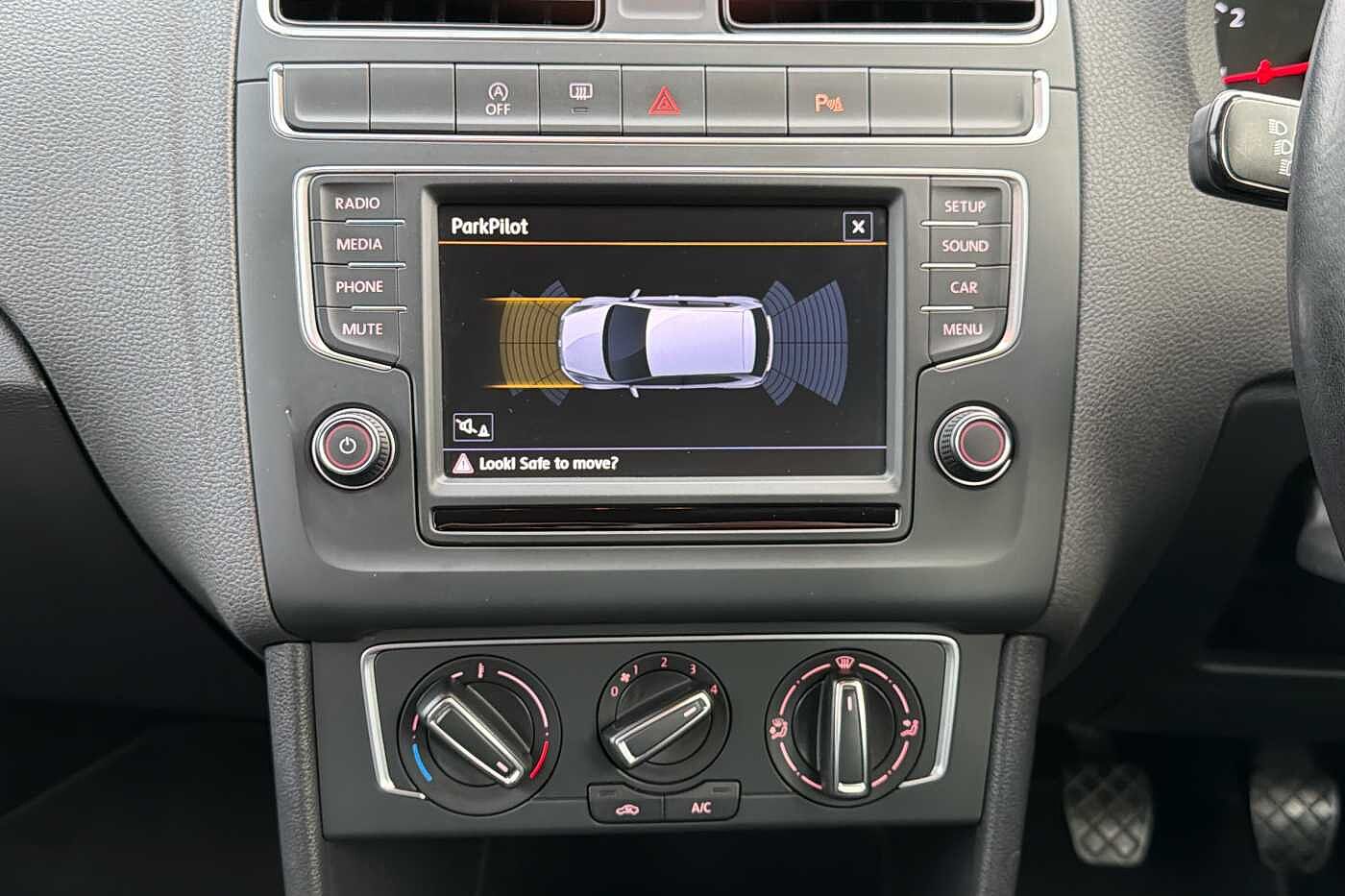 Used Volkswagen Polo 2016 for sale - 76670966: Photo 9