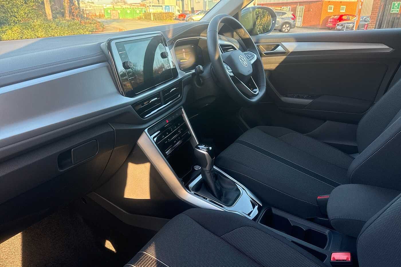 Used Volkswagen T-Roc 2025 for sale - 76514425: Photo 2