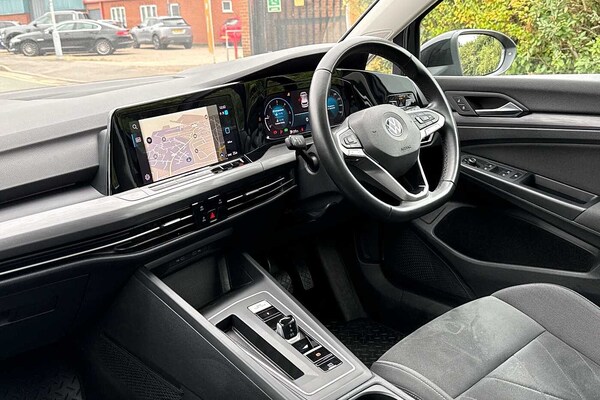 Used Volkswagen Golf 2020 for sale - 76176069: Photo 2
