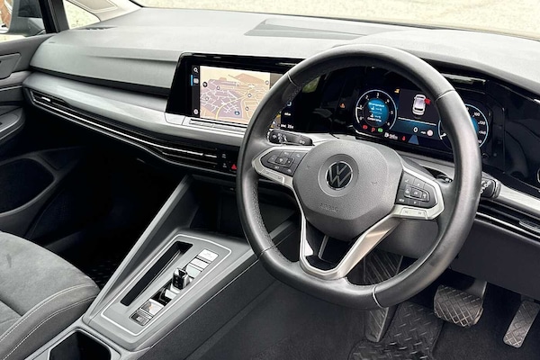Used Volkswagen Golf 2020 for sale - 76176069: Photo 6