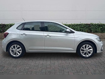 Used Volkswagen Polo 2023 for sale - 79063604: Photo