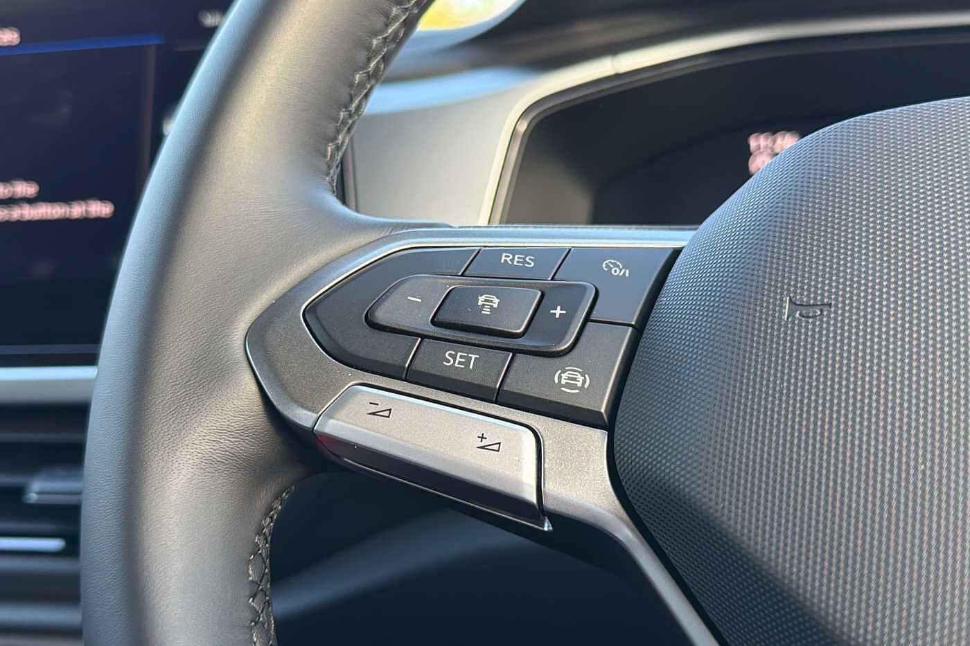 Used Volkswagen T-Roc 2025 for sale - 76474510: Photo 16